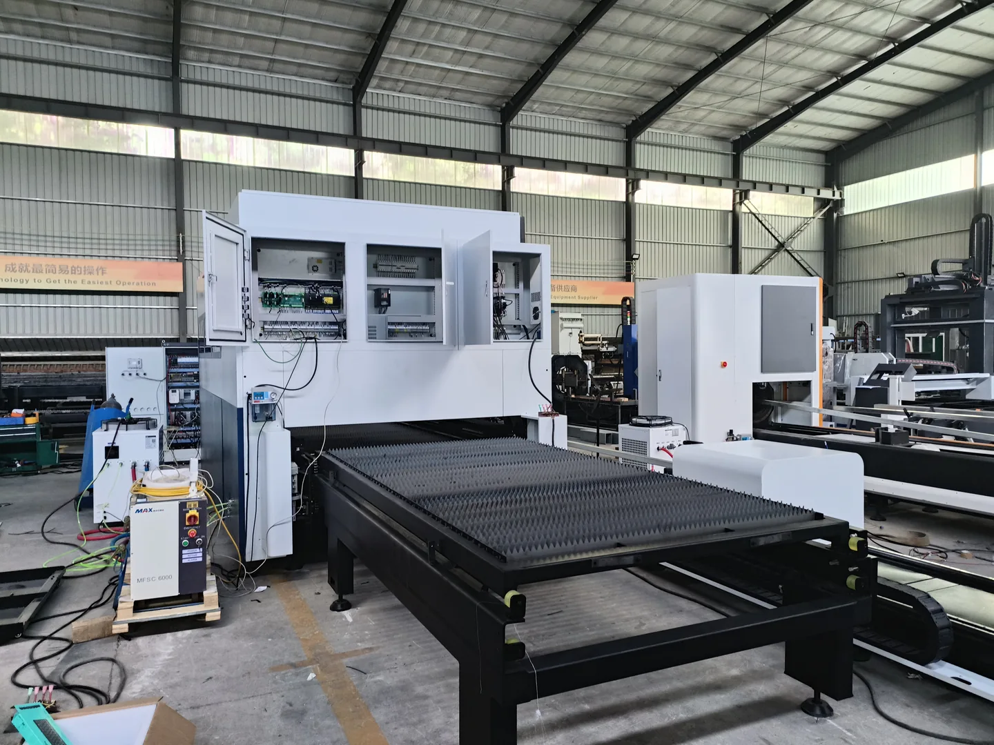 Cooling & Electrical Systems — Factory configuration example; appearance varies by specification